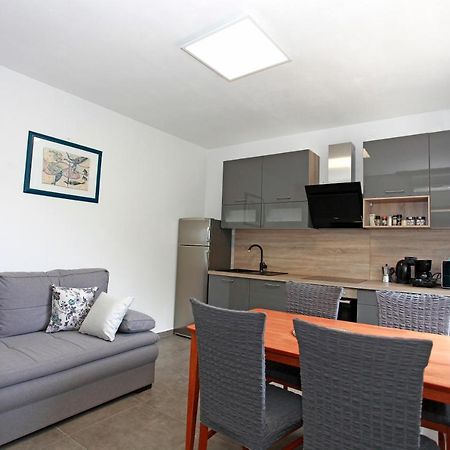Ferienwohnung Viridis Pula Exterior foto