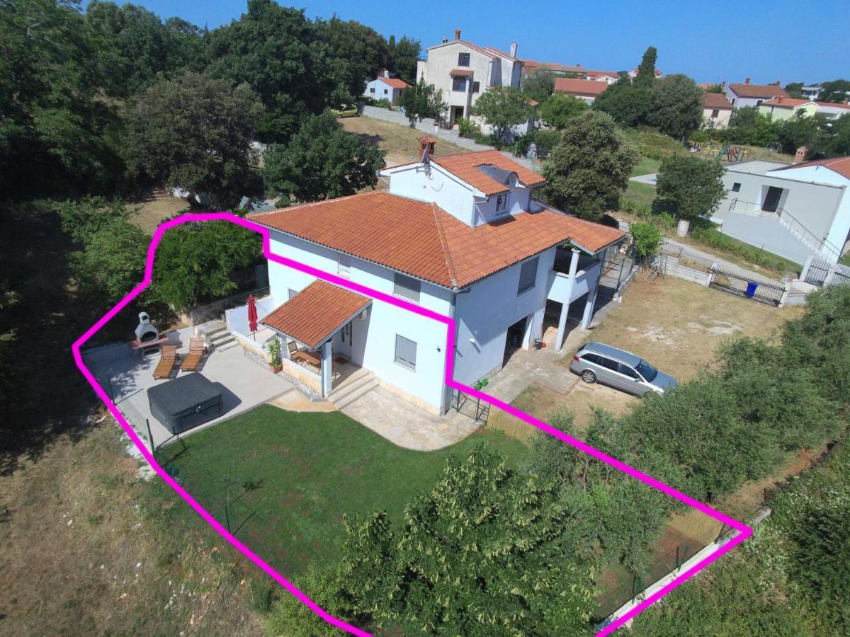 Ferienwohnung Viridis Pula Exterior foto